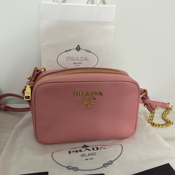 Authentic Prada Camera Shoulder Bag Saffiano Leather Small - Picture 1 of 5